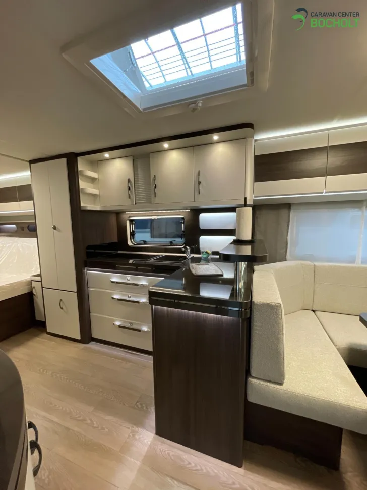 Fahrzeugbild Hobby Prestige 720 WQC Abverkauf / 2500 kg #7