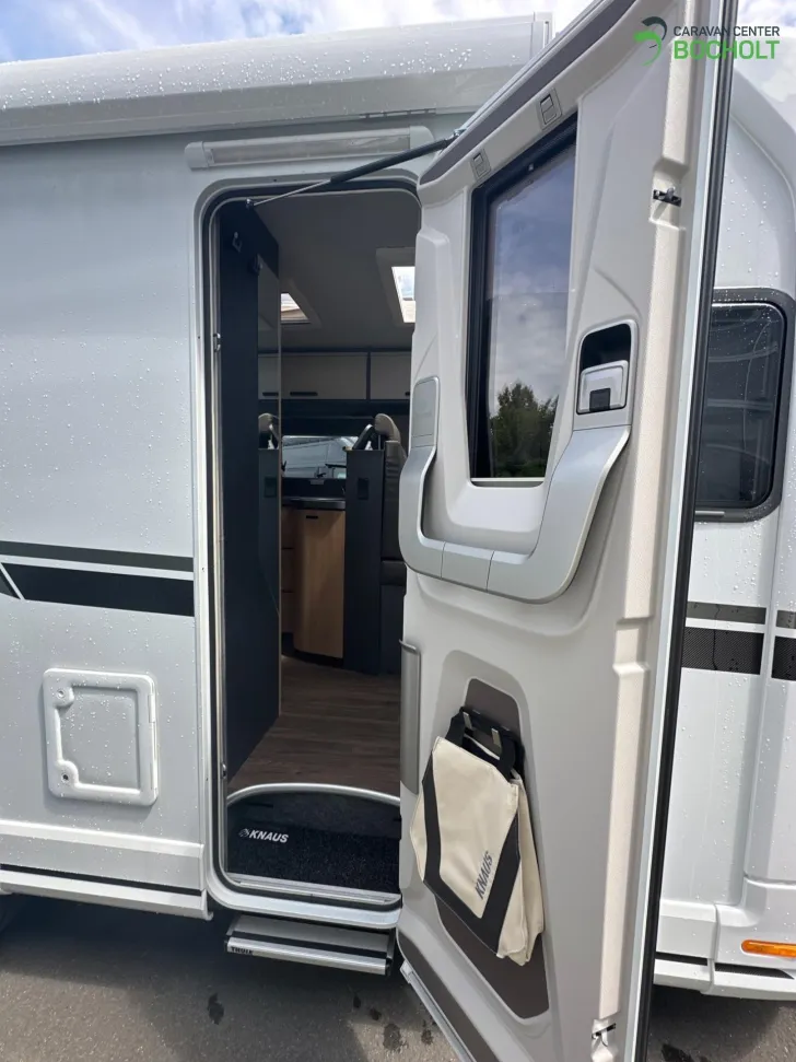 Fahrzeugbild Knaus LIVE TI 700 MEG PLATINUM SELECTION Vollausstattung / LTE / AHK #9