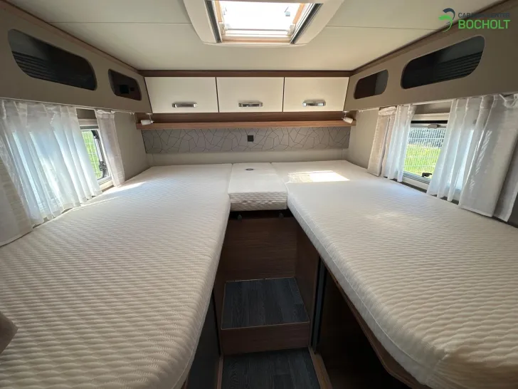Fahrzeugbild Weinsberg CaraCompact MB 640 MEG EDITION PEPPER Distronic / Rahmenfenster / MBUX #11