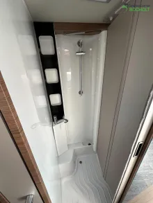 Fahrzeugbild Knaus Van TI 650 MEG VANSATION Fahrradträger / Rahmenfenster #14