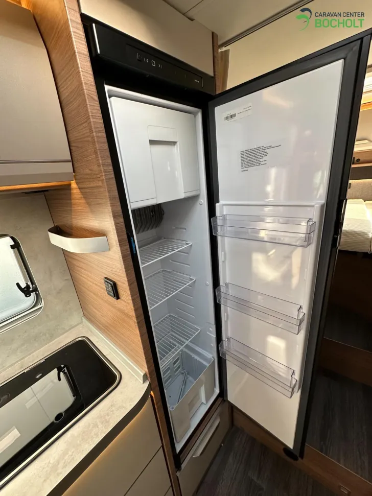 Fahrzeugbild Knaus Van TI 650 MEG VANSATION Fahrradträger / Rahmenfenster #16