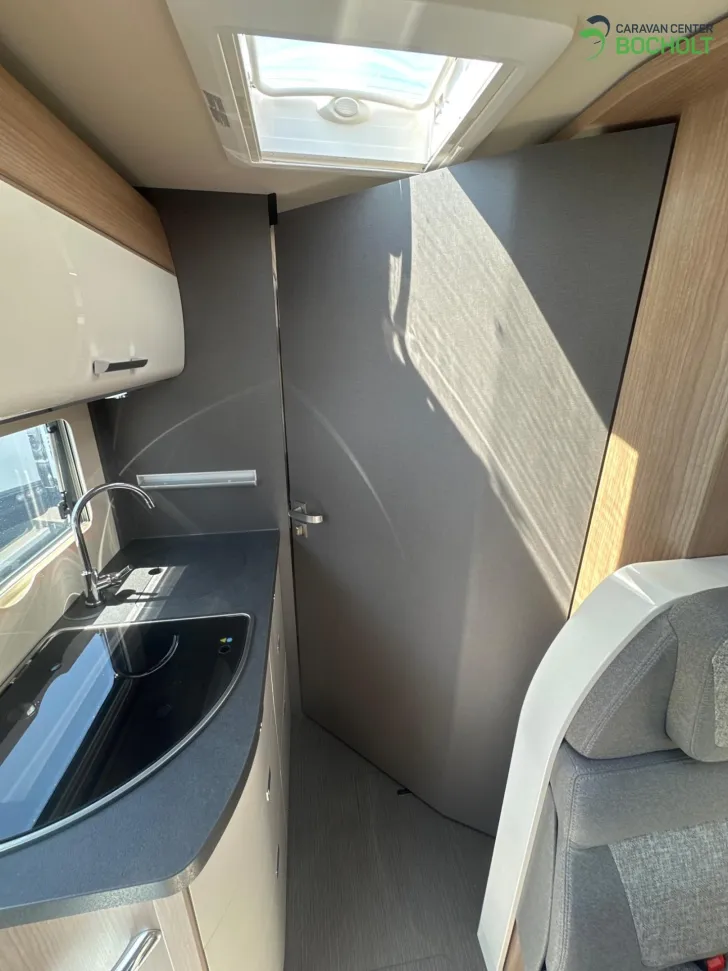 Fahrzeugbild Carthago c1-tourer T 143 KB-LE comfort 4.2t Model 2027 / 4200 kg / Distronic #14