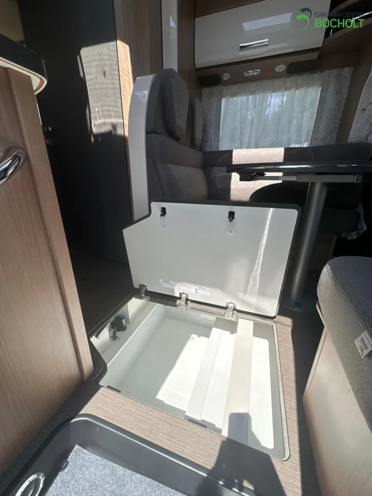 Fahrzeugbild Carthago c1-tourer T 143 KB-LE comfort 4.2t Model 2027 / 4200 kg / Distronic #17