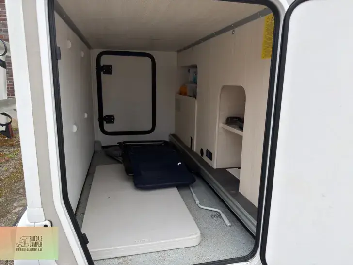 Fahrzeugbild Chausson Integriert Titanium Line 777 /  EL- + Hubbett #23