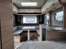 Fahrzeugbild Knaus Südwind 450 FU Black Selection Modell 2026 #6