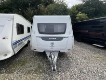 Fahrzeugbild Hymer Eriba Eriba Living 525 Idealer Familienwagen #3