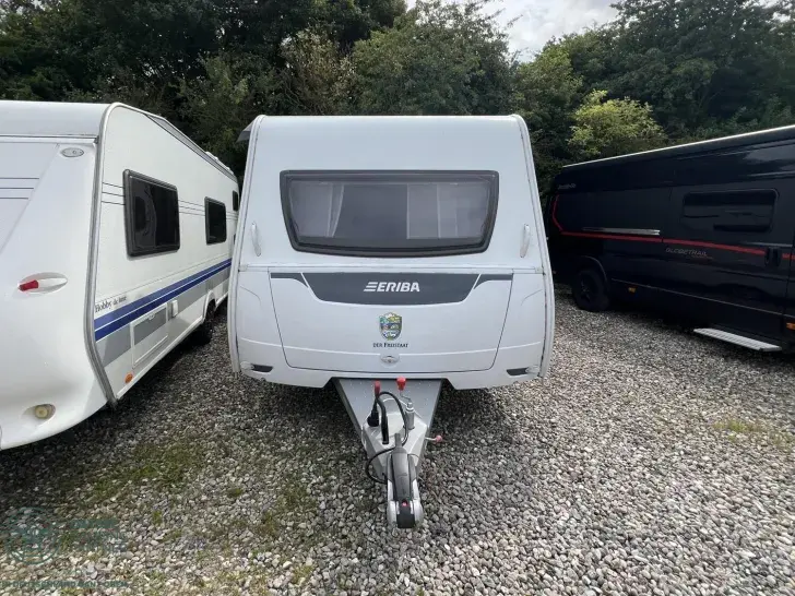 Fahrzeugbild Hymer Eriba Eriba Living 525 Idealer Familienwagen #3