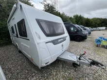 Fahrzeugbild Hymer Eriba Eriba Living 525 Idealer Familienwagen #5