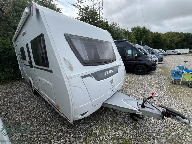 Fahrzeugbild Hymer Eriba Eriba Living 525 Idealer Familienwagen #5