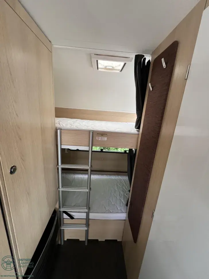 Fahrzeugbild Hymer Eriba Eriba Living 525 Idealer Familienwagen #12