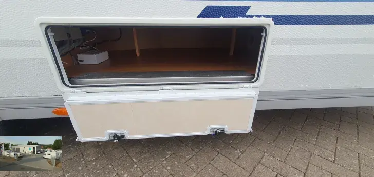 Fahrzeugbild Adria Classica 663 UK Nr. 59 - 8 Schlafpl., Alde-Hzg #42