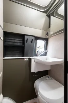 Fahrzeugbild Hymer Grand Canyon S CrossOver 600 // UVP: 145.550  #13