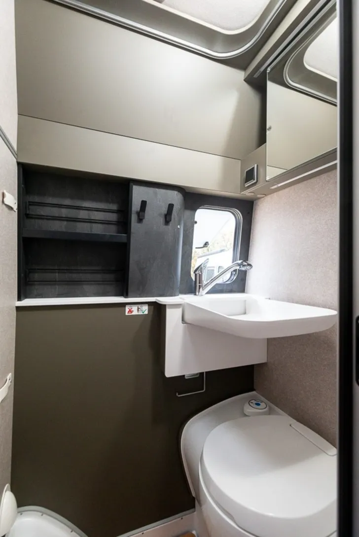 Fahrzeugbild Hymer Grand Canyon S CrossOver 600 // UVP: 145.550  #13