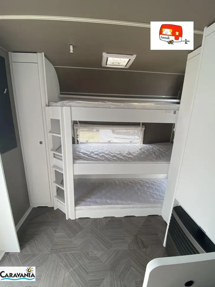 Fahrzeugbild Dethleffs c-go 565 FMK 3 er Stockbett #9