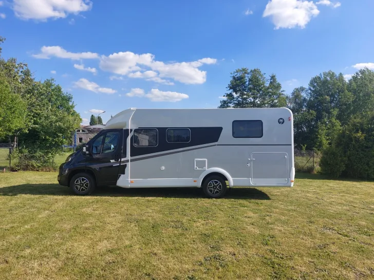 Fahrzeugbild Sunlight Adventure T 69LC Topzustand,1.Hand #4