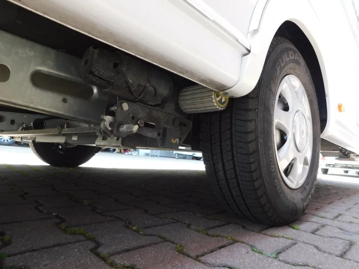 Fahrzeugbild Bürstner Averso Plus 520 TL Mover, Sackmarkise #19