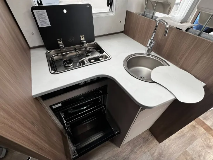Fahrzeugbild Carado I 449 AT9G+Combi6E+pro++Markise+OptiPak2 #13