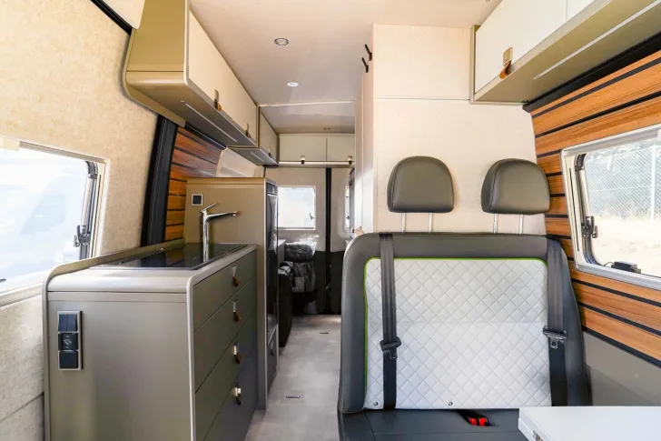 Fahrzeugbild Hymer Grand Canyon S CrossOver 600 UVP: 151.530 EURO #9