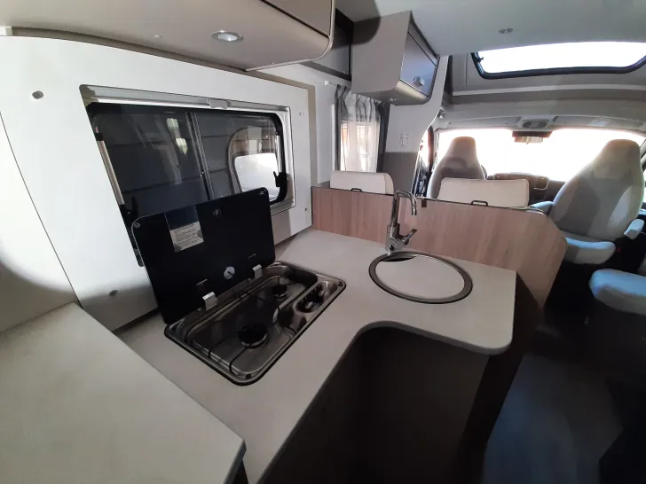 Fahrzeugbild Carado T 338 #6