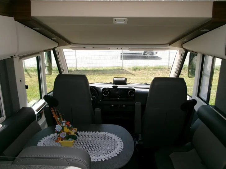 Fahrzeugbild Carthago chic c-line I 4.9 LE L Mercedes #4