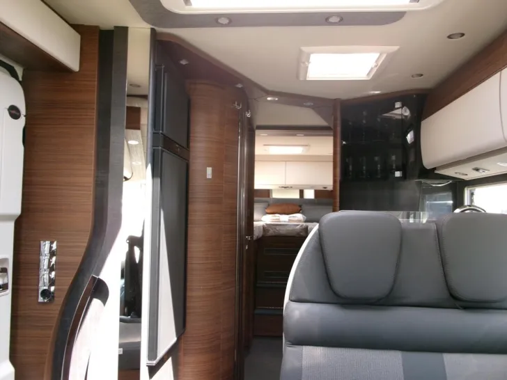Fahrzeugbild Carthago chic c-line I 4.9 LE L Mercedes #8