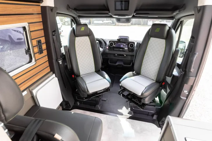 Fahrzeugbild Hymer Grand Canyon S CrossOver 600 // UVP: 151.530  #17