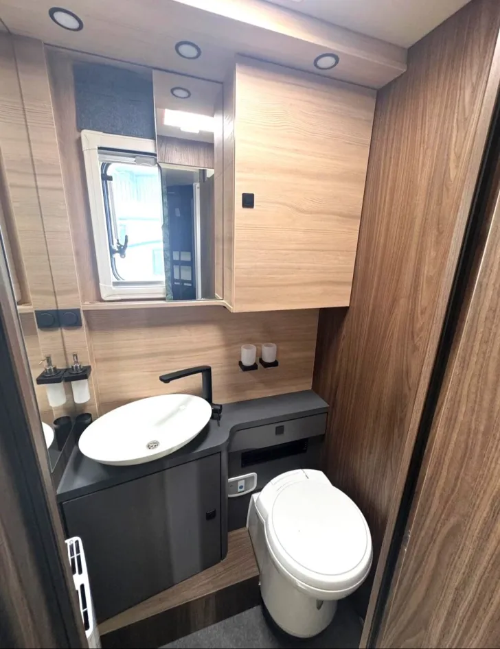Fahrzeugbild Eura Mobil Integra Line GT IL 726 EF #9