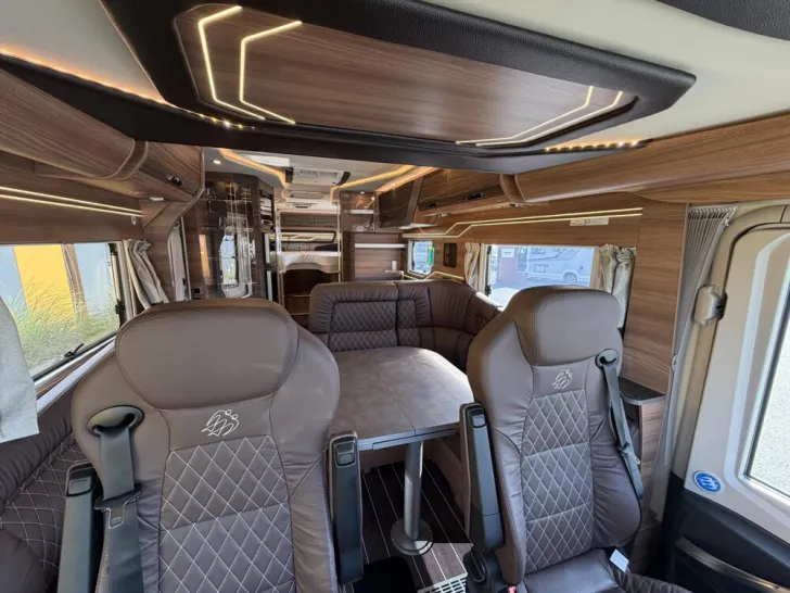 Fahrzeugbild Knaus Sun i 900 LEG #12
