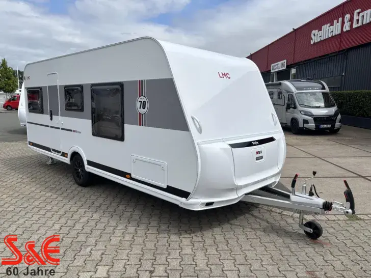 Fahrzeugbild LMC Style 450 D #2