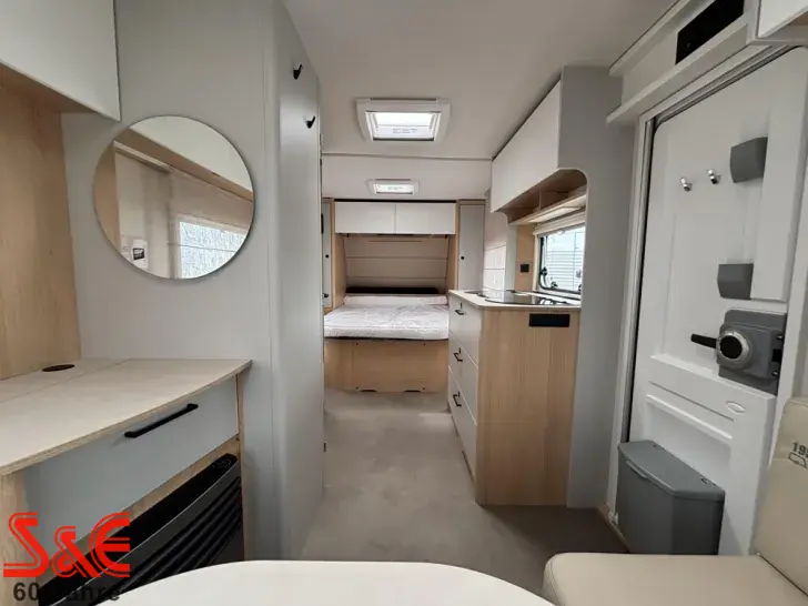 Fahrzeugbild LMC Style 450 D #21