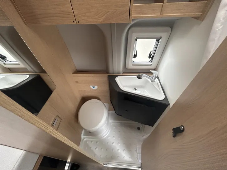 Fahrzeugbild Sunlight Camper Van CLIFF 590 4x4 Sie sparen 20.000.- € !!!! #8