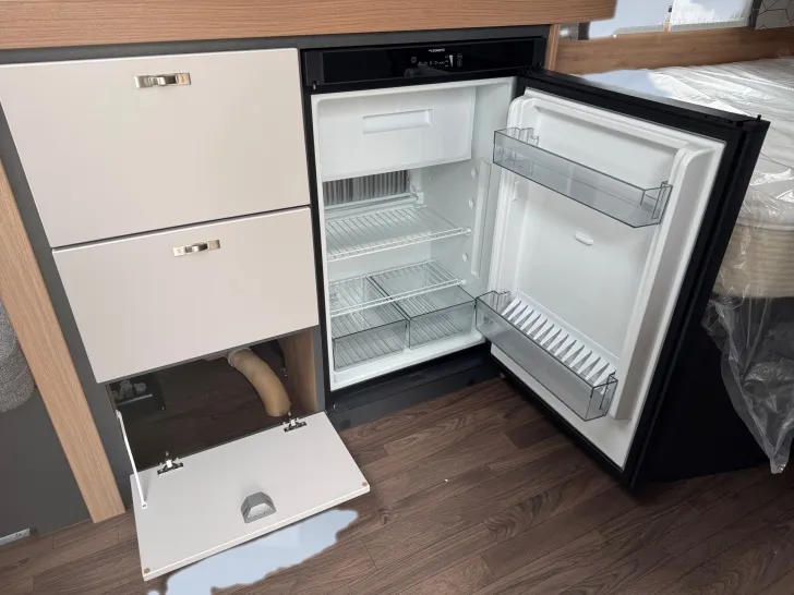 Fahrzeugbild Knaus Sport 450 FU *Glattblech*1.500 kg* #12
