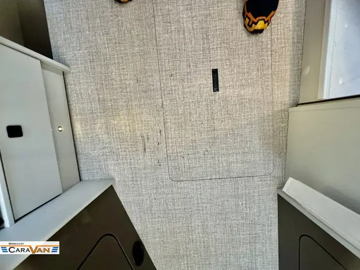 Fahrzeugbild Bürstner B66 690 TD Hubbett #26