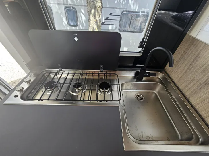 Fahrzeugbild Sun Living A 60SP 6m lang|Alkoven|Solar|X-TRA|auf Juli 26 #10