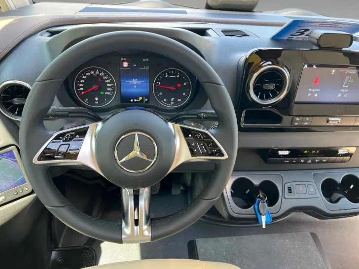 Fahrzeugbild Carthago chic c-line I 4.9 LE L Mercedes (358) #11
