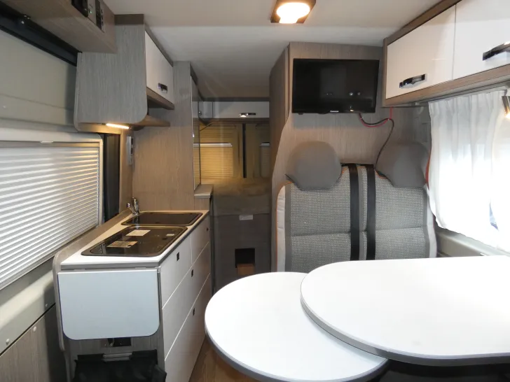 Fahrzeugbild Pössl D-Line 2Win Plus #8