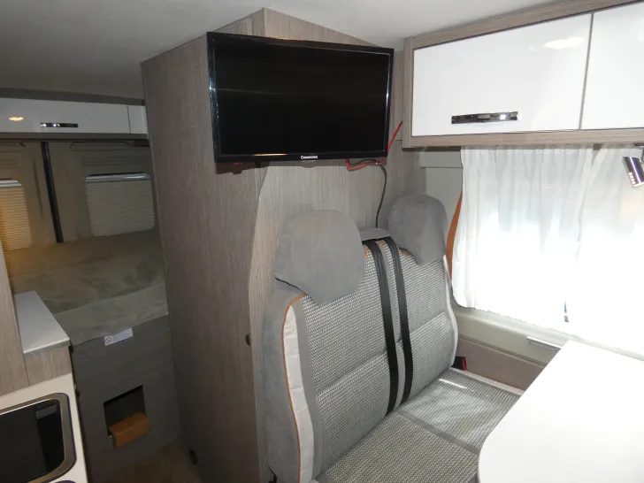 Fahrzeugbild Pössl D-Line 2Win Plus #10