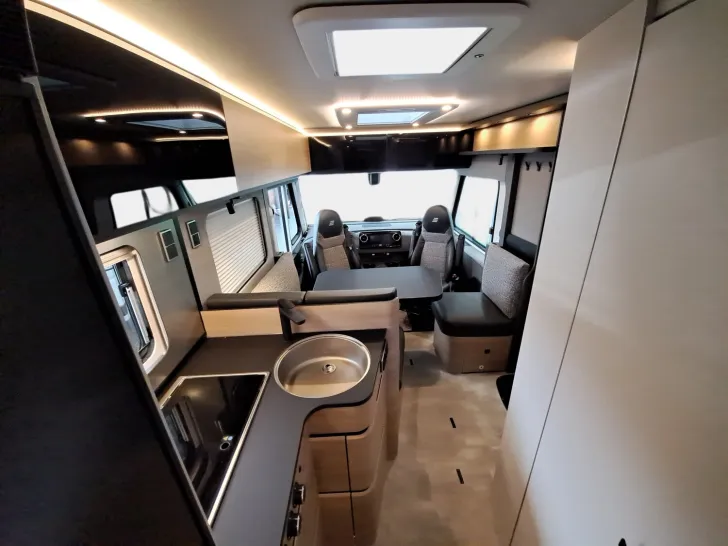 Fahrzeugbild Hymer B-Klasse MC I 600 Autark, Solar, GFK, TV #23