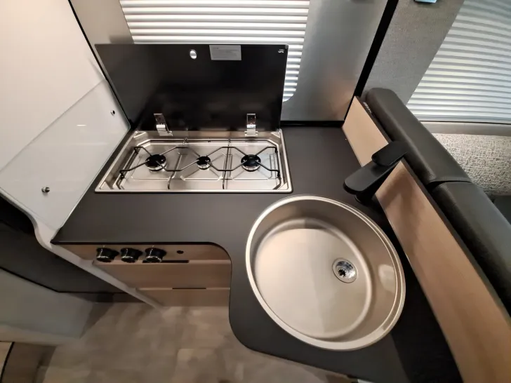 Fahrzeugbild Hymer B-Klasse MC I 600 Autark, Solar, GFK, TV #24