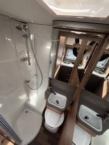 Fahrzeugbild Weinsberg CaraCompact 640 MEG EDITION [PEPPER] Licht+Sicht Paket #12