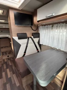 Fahrzeugbild Weinsberg CaraCompact 640 MEG EDITION [PEPPER] Licht+Sicht Paket #15