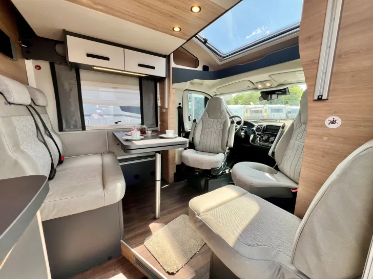 Fahrzeugbild Knaus Live Wave  650 MEG Black Selection #14