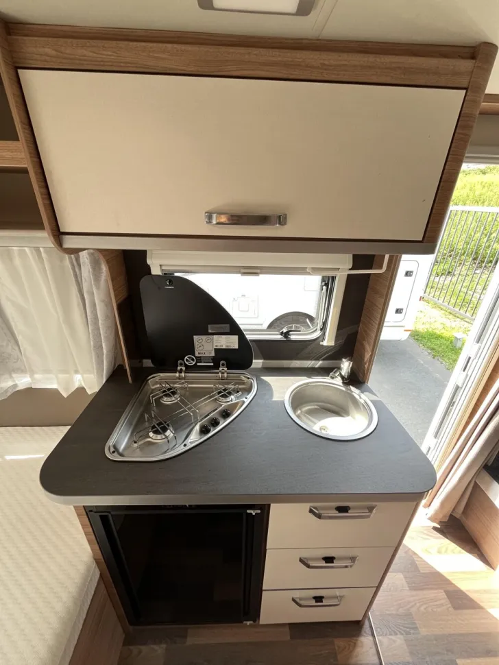 Fahrzeugbild Weinsberg CaraOne 400 LK #11