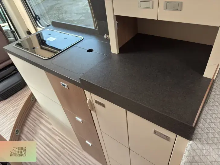 Fahrzeugbild Malibu Van first class - two rooms 640 LE RB viele Pakete,Abverkauf Fiat #19