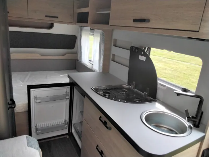 Fahrzeugbild Weinsberg CaraOne 420 QD Modell 2026 #9