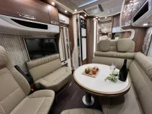 Fahrzeugbild Carthago chic e-line I 51 QB DA Mercedes (221) #16