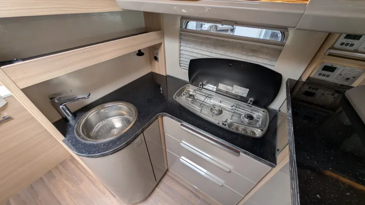 Fahrzeugbild Bürstner Ixeo 680 G*HUBSTÜTZEN* #15