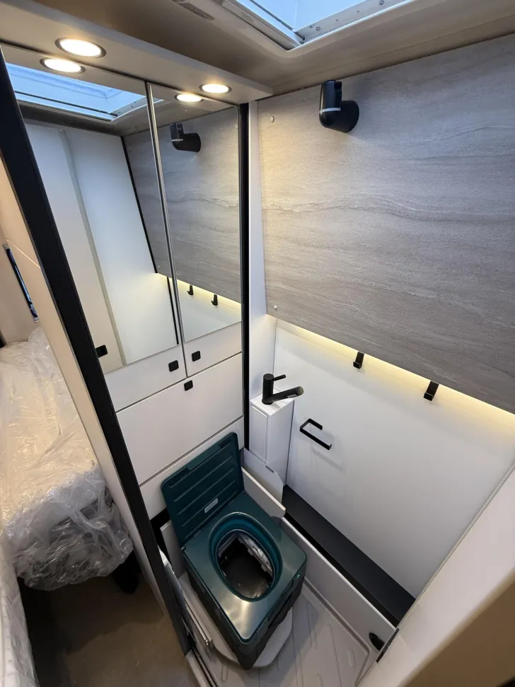 Fahrzeugbild Bürstner Habiton HM 6.0 #11