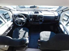 Fahrzeugbild Bürstner Signature SFT 7.4 Navi+Kamera+L-Sitzbank+Markise #6