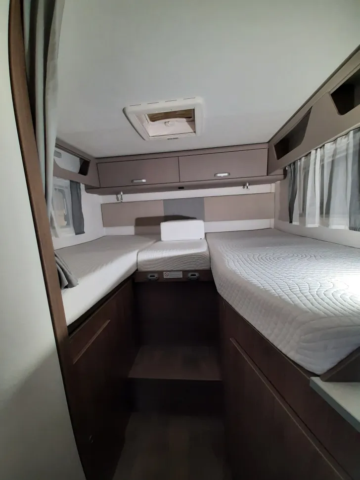 Fahrzeugbild Carado T 338 #9